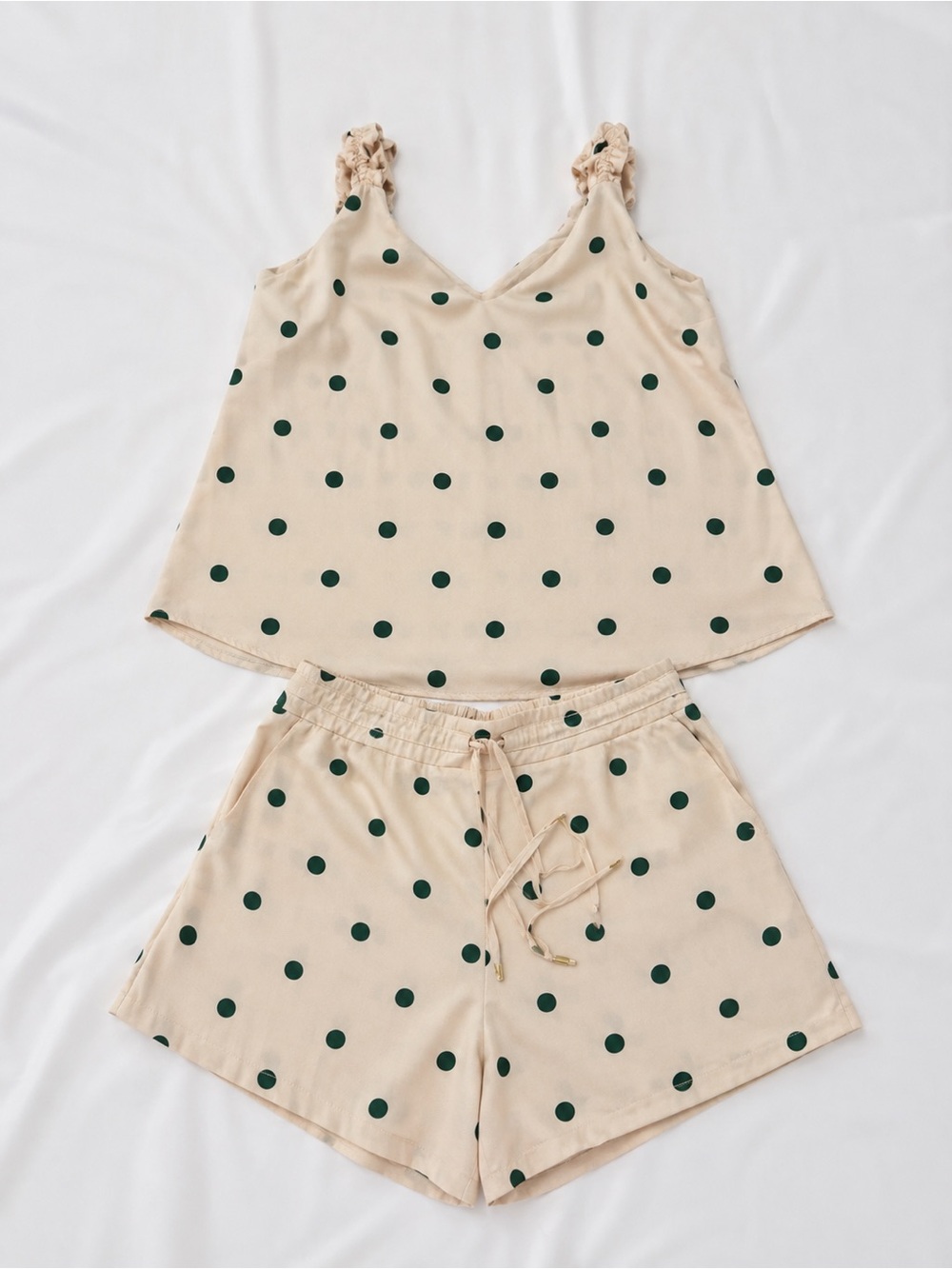 D'Metal Polka Dot Two-Piece Set Beige & Green Size XL
